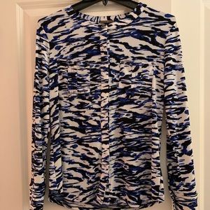 Black and blue print Dana Buchman blouse